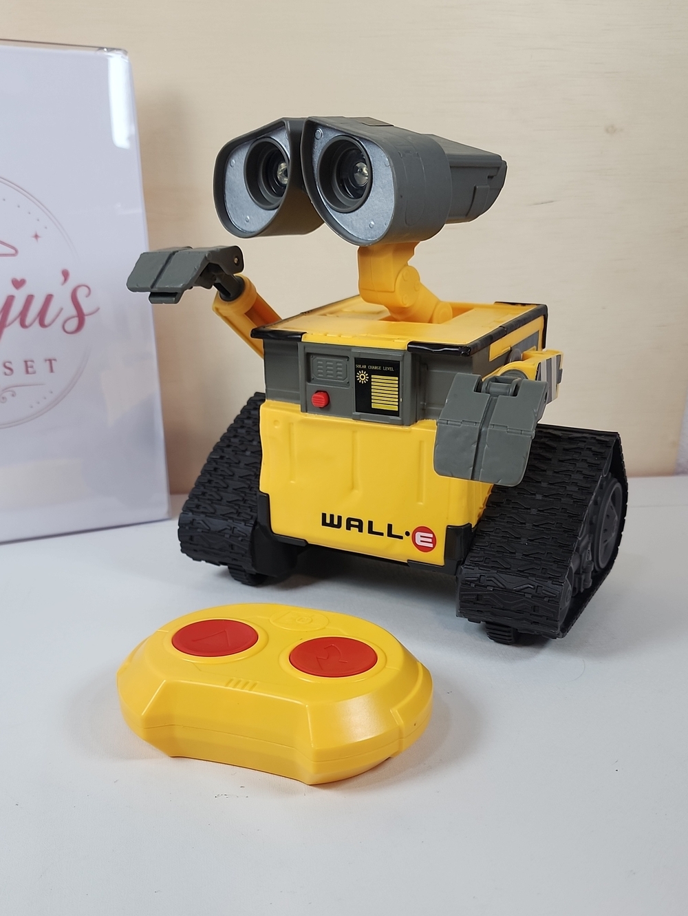 Mattel WALL·E Yellow and Gray Remote Control Robot Toy